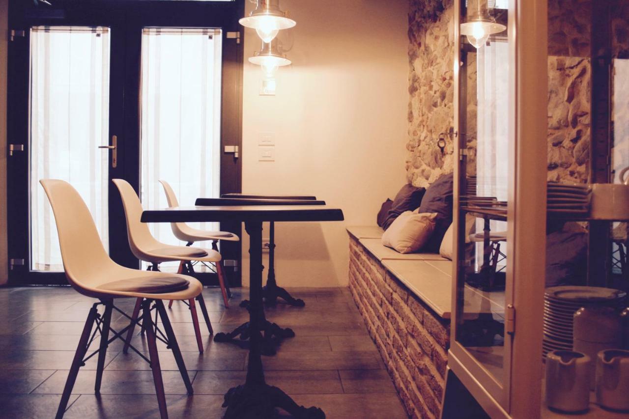 Rossosalvia Bed & Breakfast Peschiera del Garda Bagian luar foto