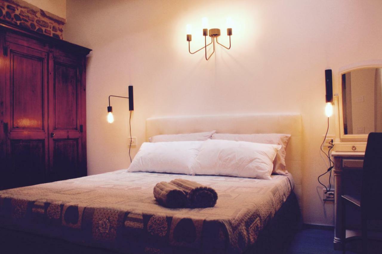 Rossosalvia Bed & Breakfast Peschiera del Garda Bagian luar foto